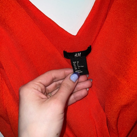 H&M dress - Picture 3 of 3